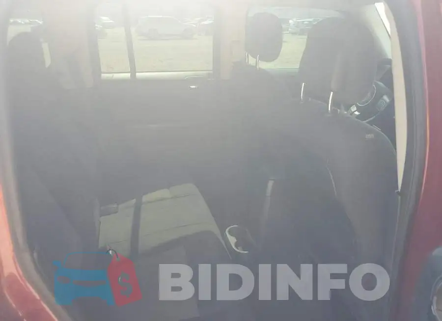 1C4NJPBB8FD431181 Photo# 10