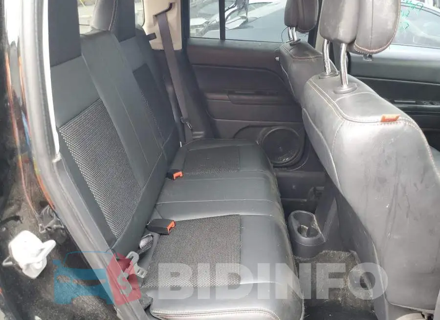 1C4NJRBBXHD107244 Photo# 11