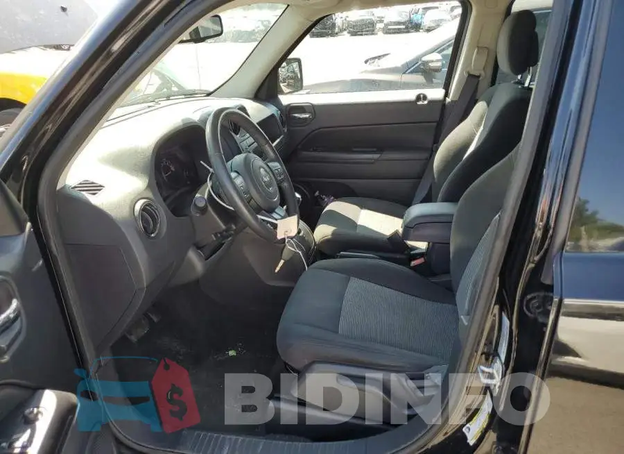 1C4NJRFB3GD782846 Photo# 7