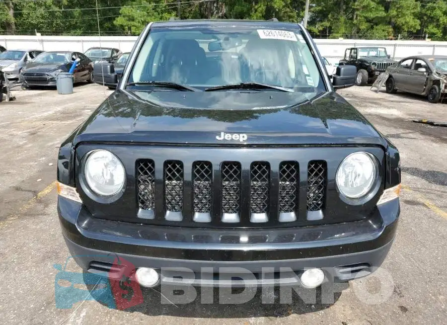 1C4NJRFB6GD613985 Photo# 5