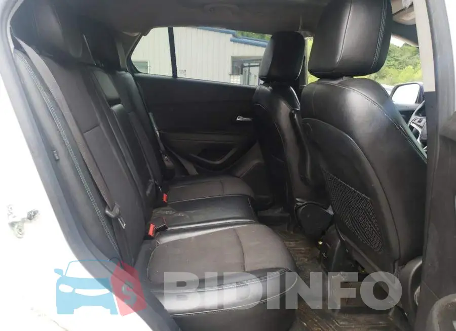 KL7CJRSB4FB106104 Photo# 11