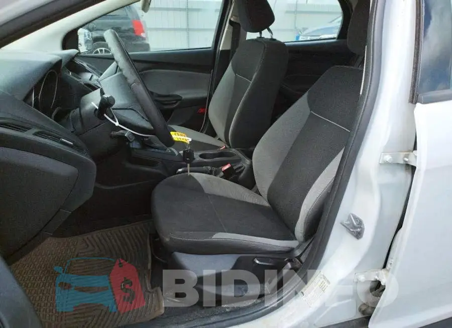 1FADP3E24EL272328 Photo# 7