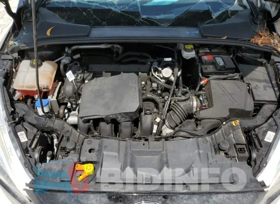 1FADP3E27JL214871 Photo# 11