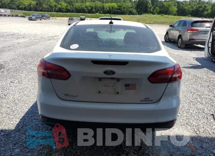 1FADP3F20GL249890 Photo# 6