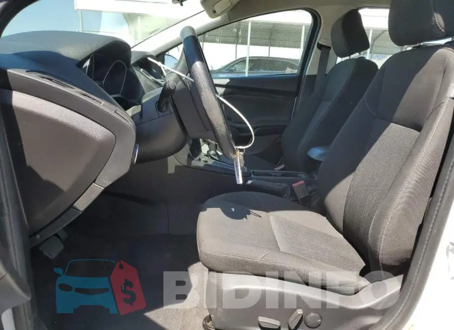 1FADP3F24GL332156 Photo# 7