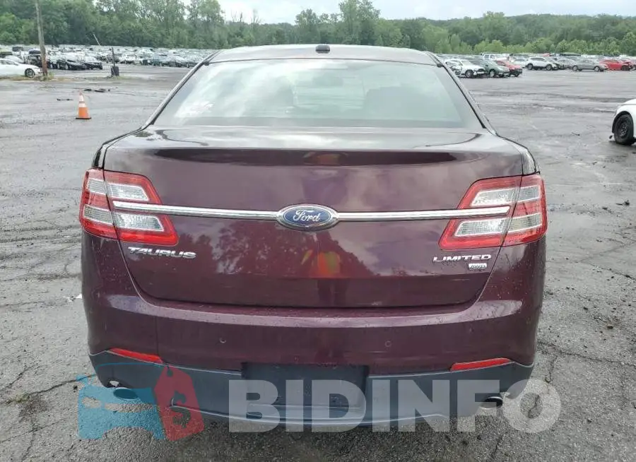 1FAHP2J89JG115256 Photo# 6