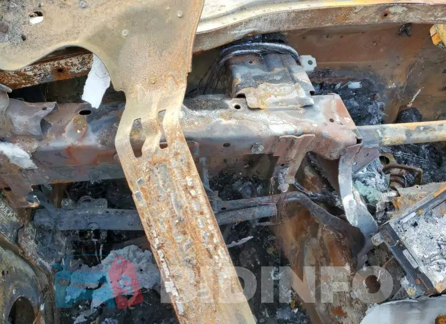 1FATP8UH3J5109621 Photo# 9