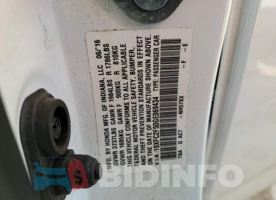 19XFC2F50GE069434 Photo# 12