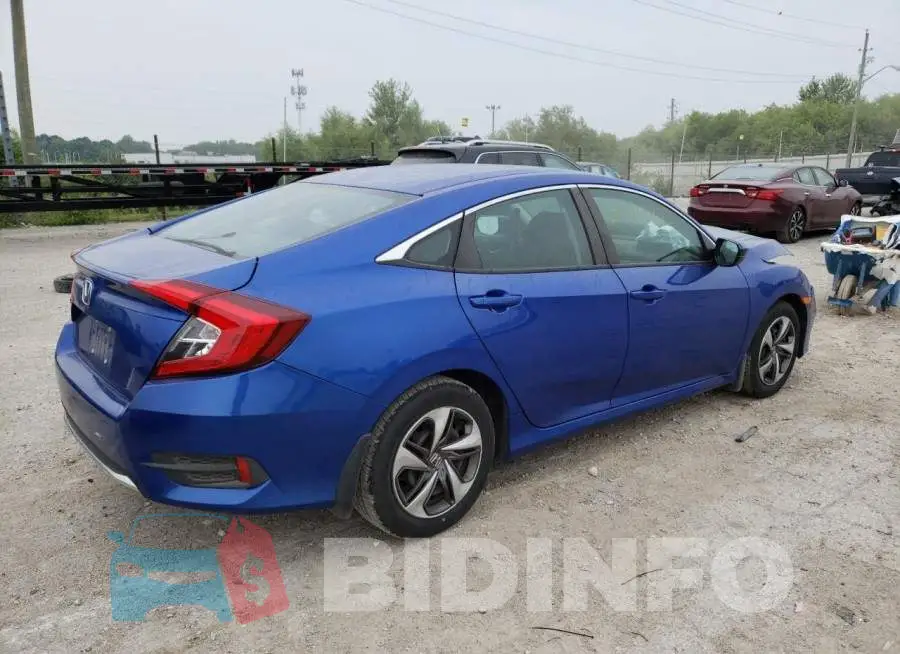 19XFC2F67KE031247 Photo# 3