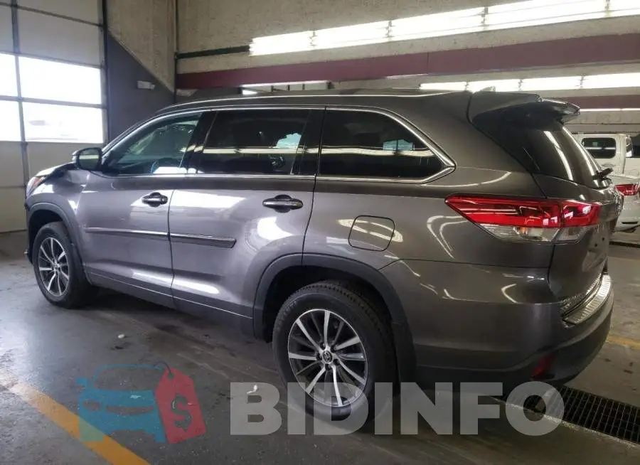 5TDJZRFH9JS836237 Photo# 2