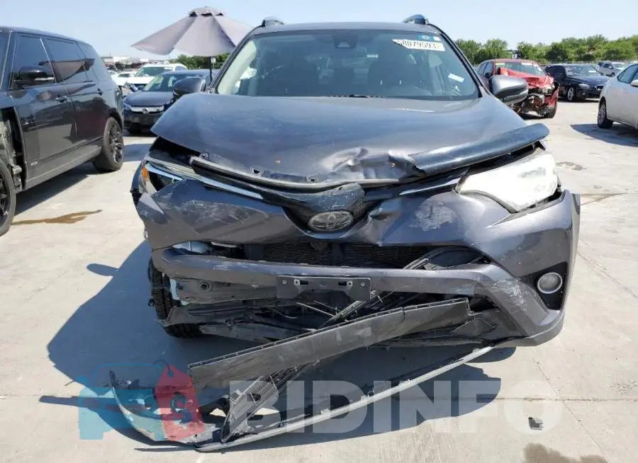 JTMWFREV6HJ122269 Photo# 5