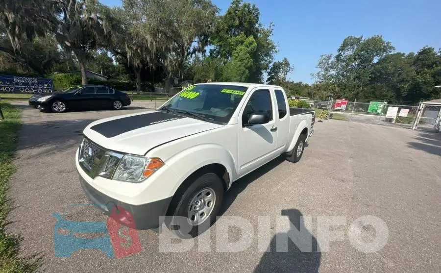 1N6BD0CT7GN756793 Photo# 2