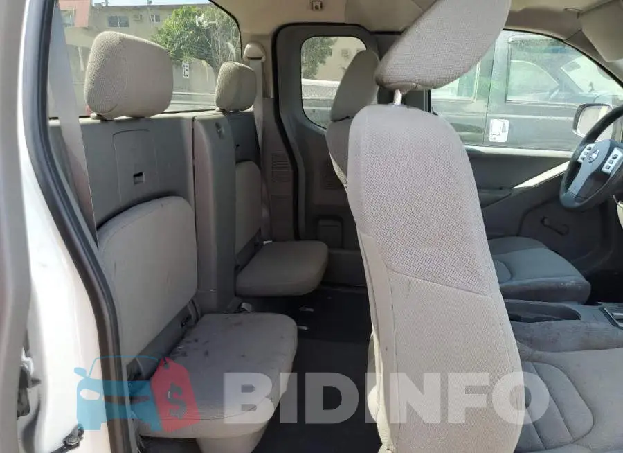 1N6BD0CT7JN767140 Photo# 10