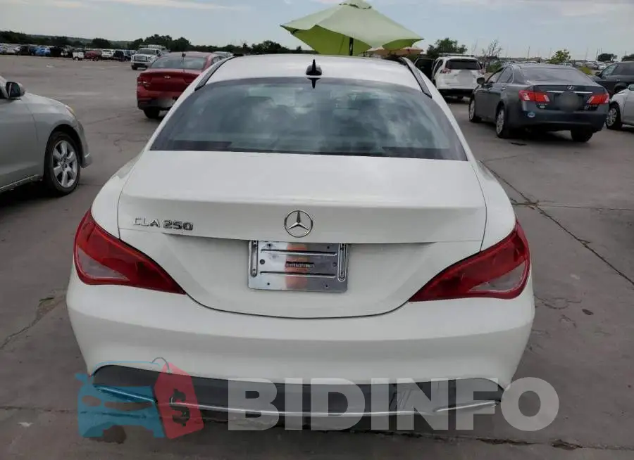 WDDSJ4EB2JN557011 Photo# 6