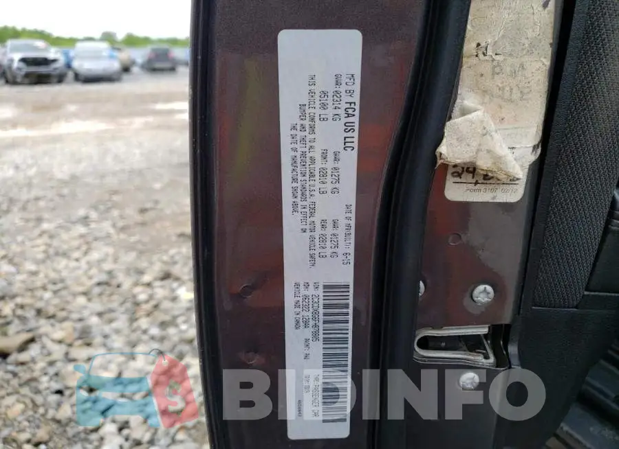 2C3CDXBG6FH878805 Photo# 12
