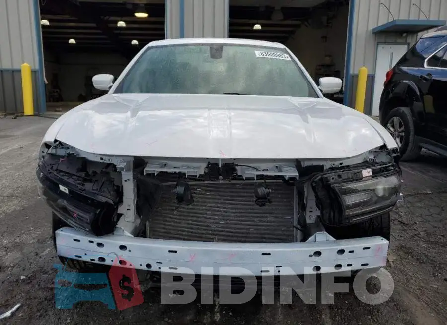 2C3CDXBG8NH169422 Photo# 5