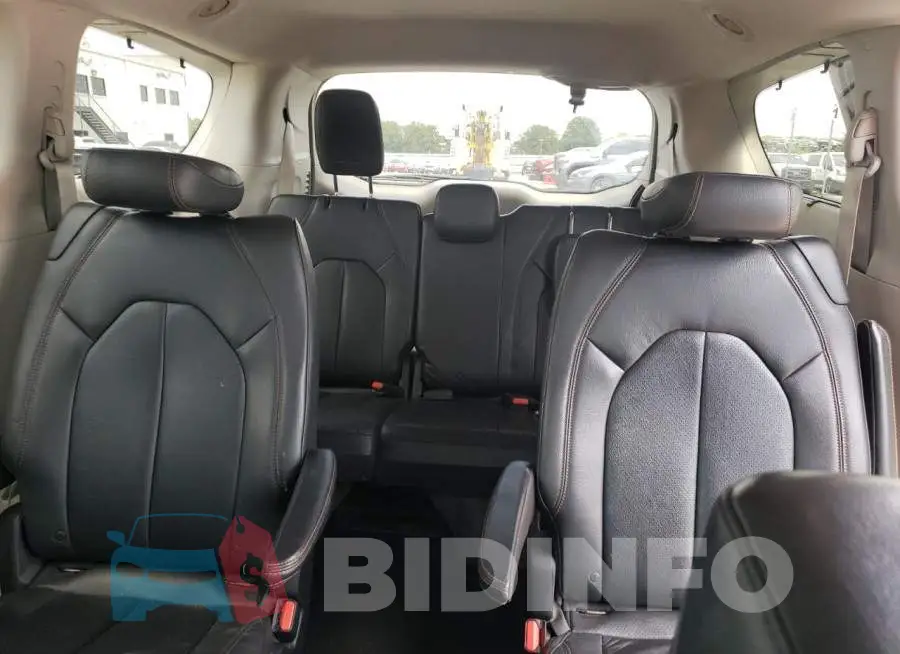 2C4RC1EG6HR526242 Photo# 10