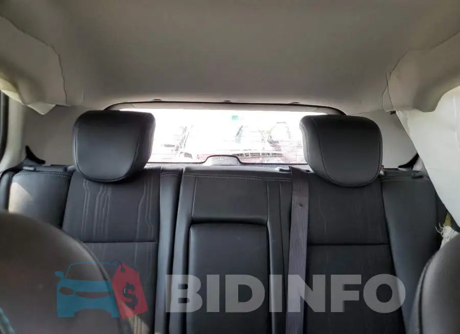 KL7CJLSB4FB261619 Photo# 10