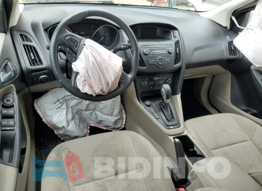 1FADP3FE3JL240795 Photo# 8