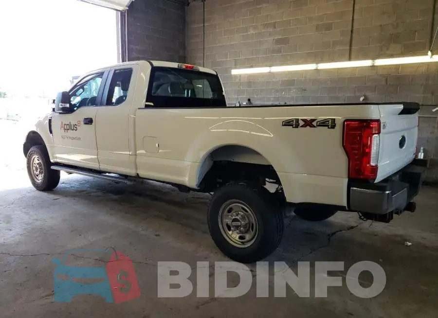 1FT7X2B62HEC36414 Photo# 2