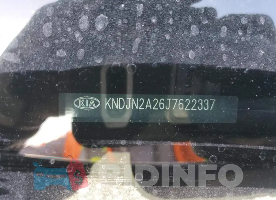 KNDJN2A26J7622337 Photo# 13