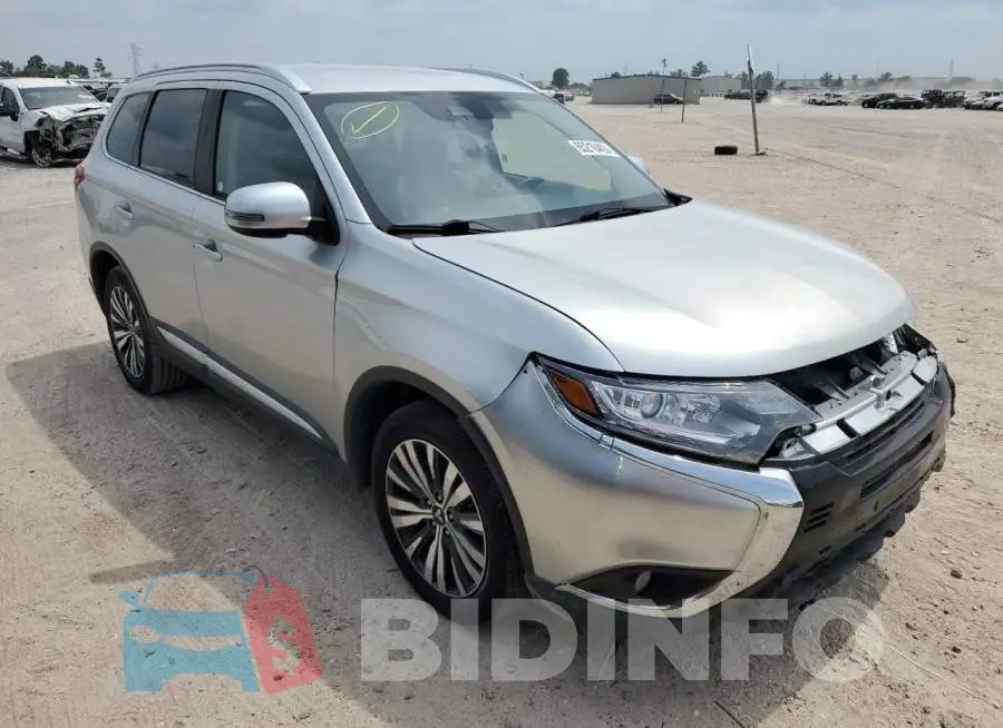JA4AD3A35LZ034433 Photo# 4
