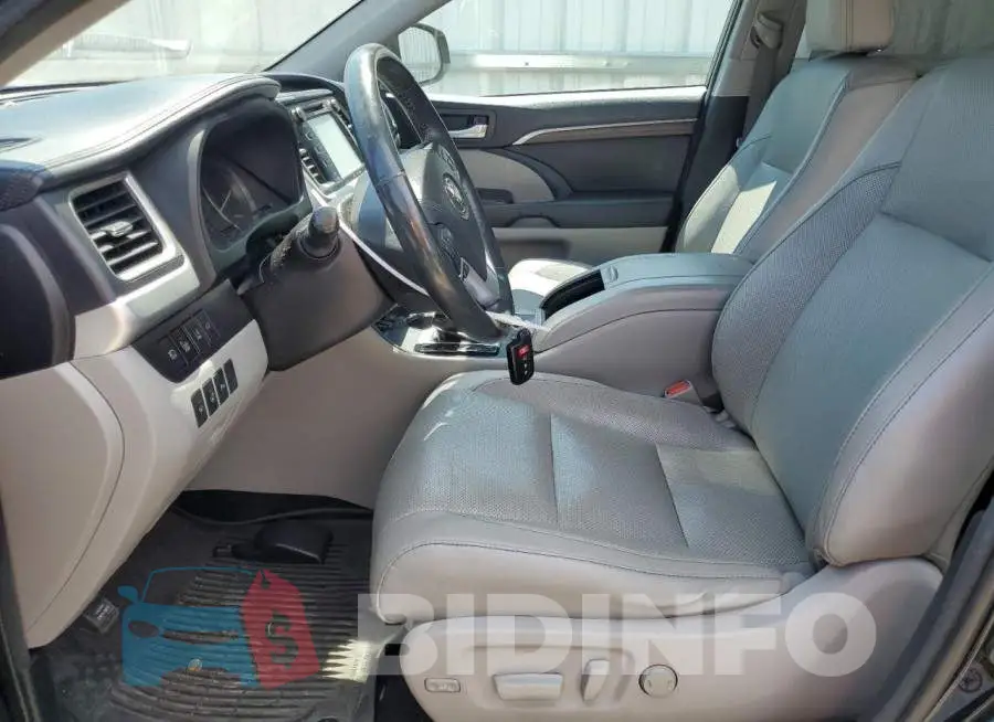 5TDDKRFH6GS272833 Photo# 7