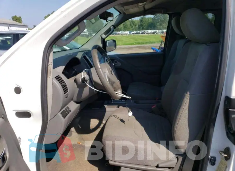 1N6BD0CT3FN715897 Photo# 7