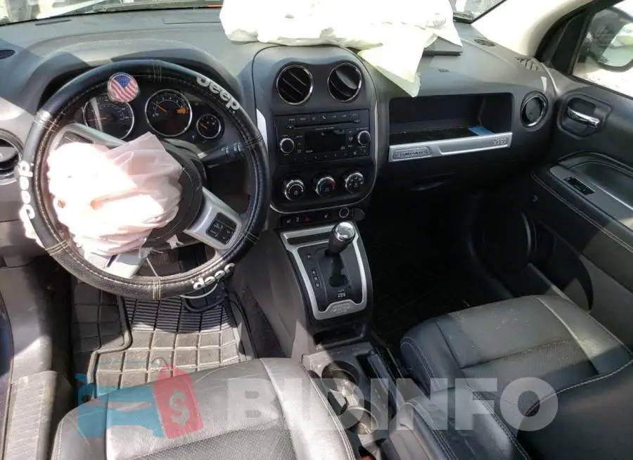 1C4NJDEB8FD109893 Photo# 8