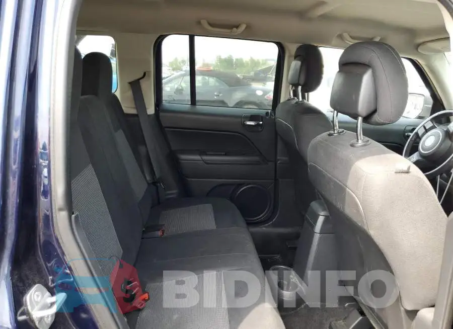 1C4NJRFB1ED792076 Photo# 10