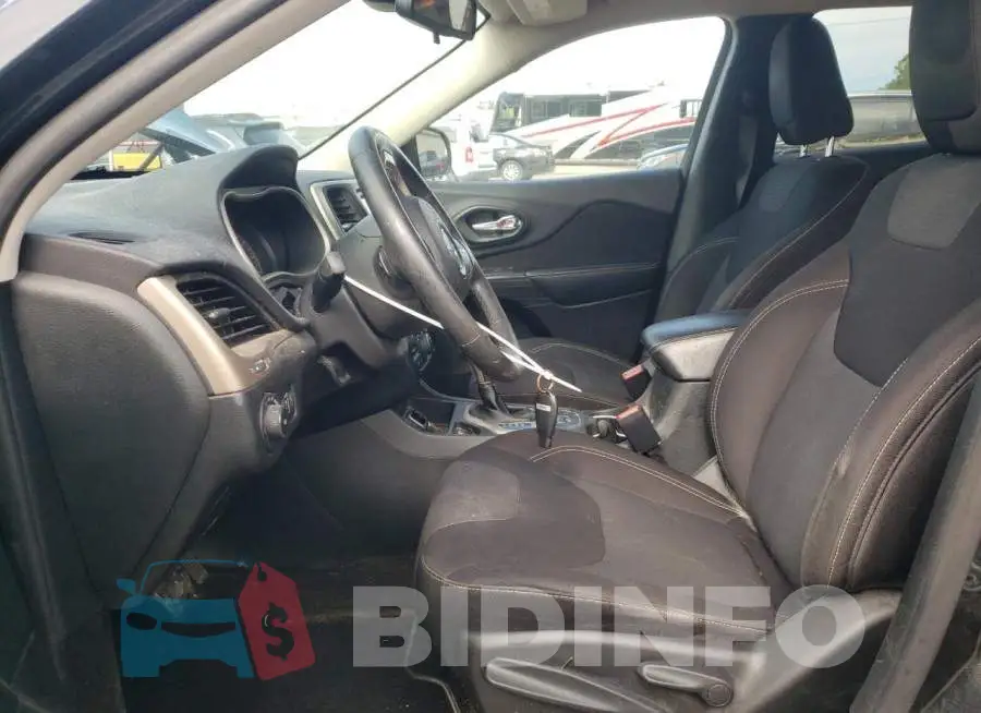 1C4PJLCB3FW607882 Photo# 7
