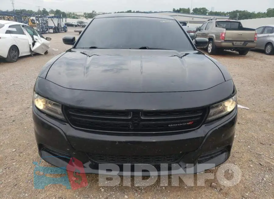 2C3CDXBG2KH702893 Photo# 5