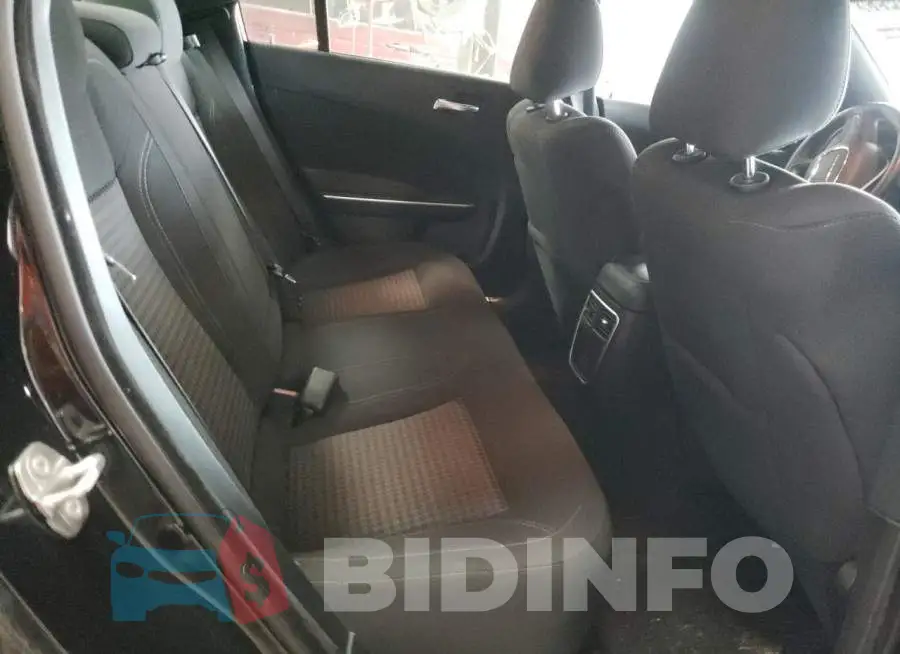 2C3CDXBG4PH530681 Photo# 10