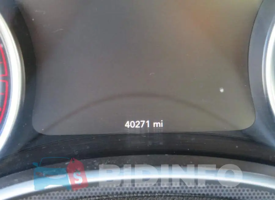 2C3CDXCT4FH728834 Photo# 8