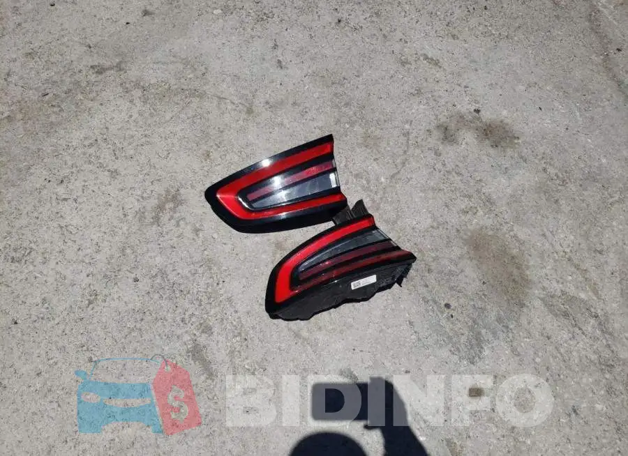 2C3CDXHG9MH581337 Photo# 12