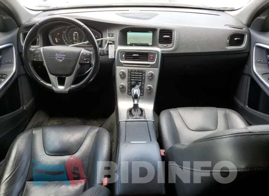 LYV402HK7HB135574 Photo# 8