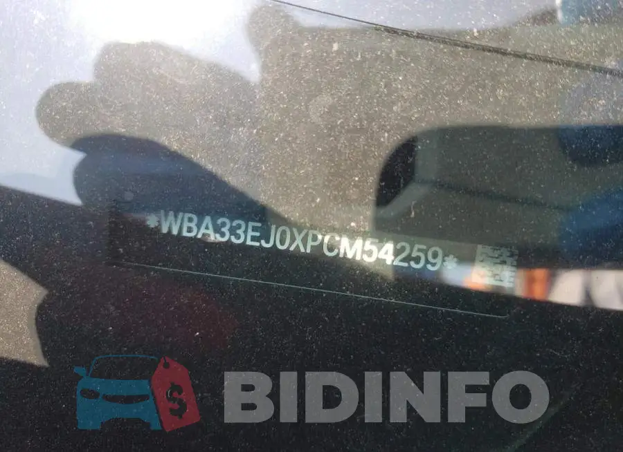 WBA33EJ0XPCM54259 Photo# 12