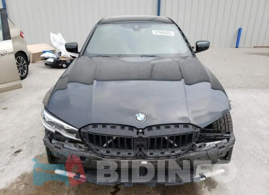 WBA5R1C5XKFH02514 Photo# 5