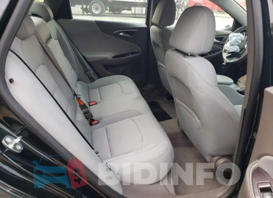 1G1ZB5ST6HF140500 Photo# 10