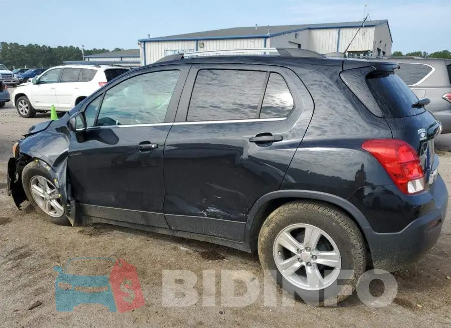KL7CJLSB0FB138996 Photo# 2