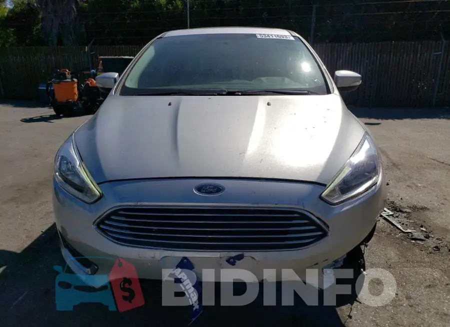 1FADP3J20HL287774 Photo# 5