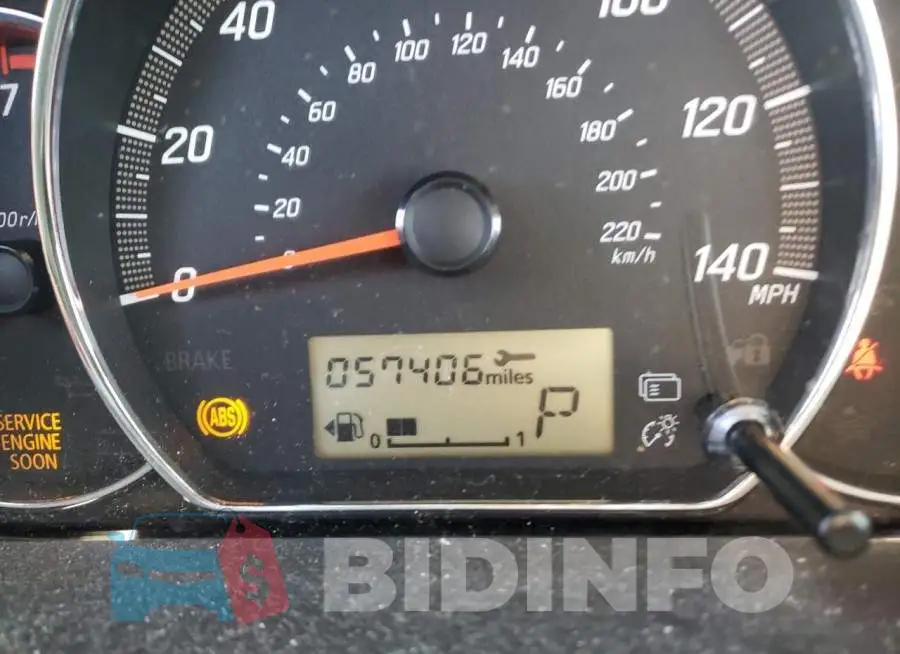 ML32F4FJ0JHF06743 Photo# 8