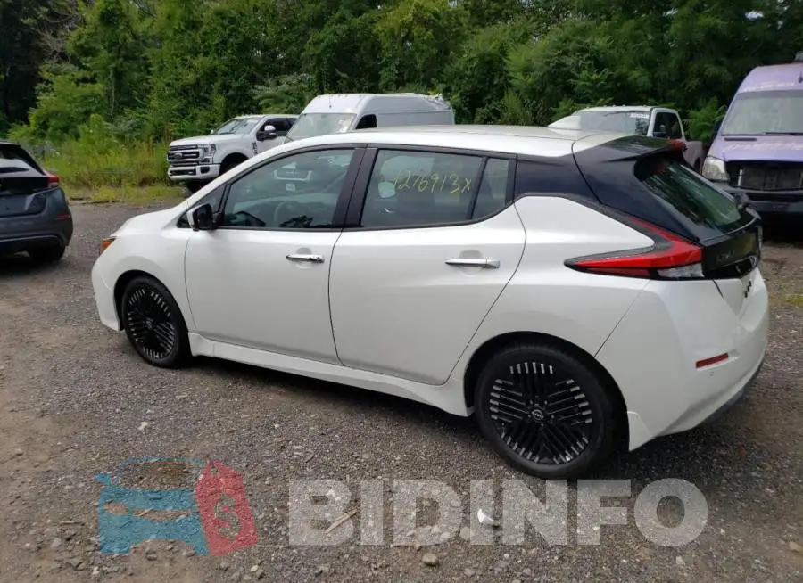 1N4CZ1CV5PC563186 Photo# 2