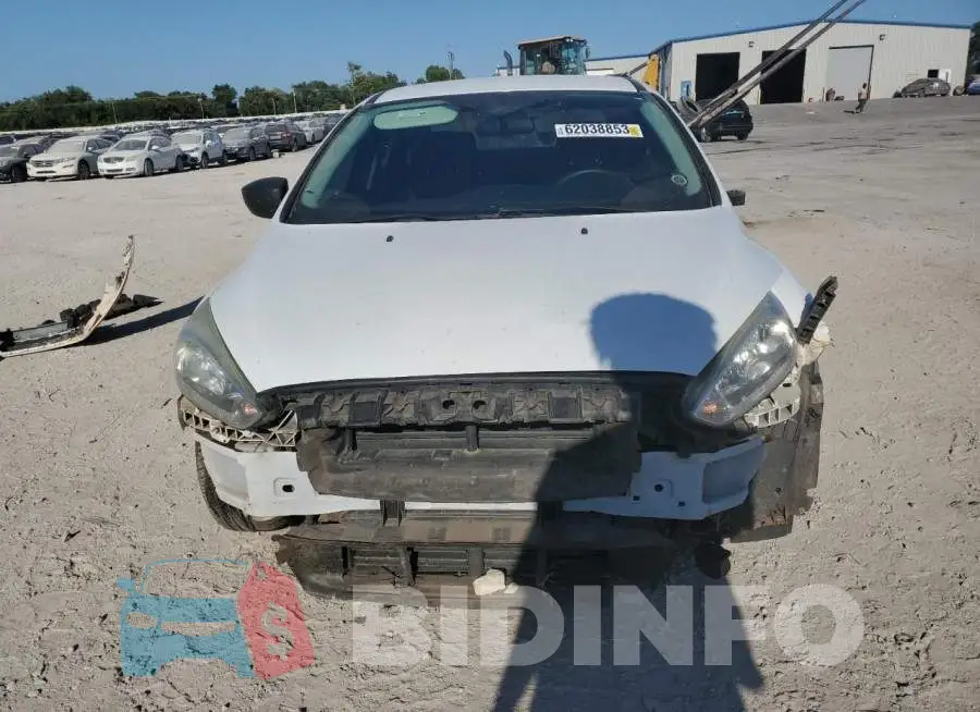 1FADP3E22GL324543 Photo# 5