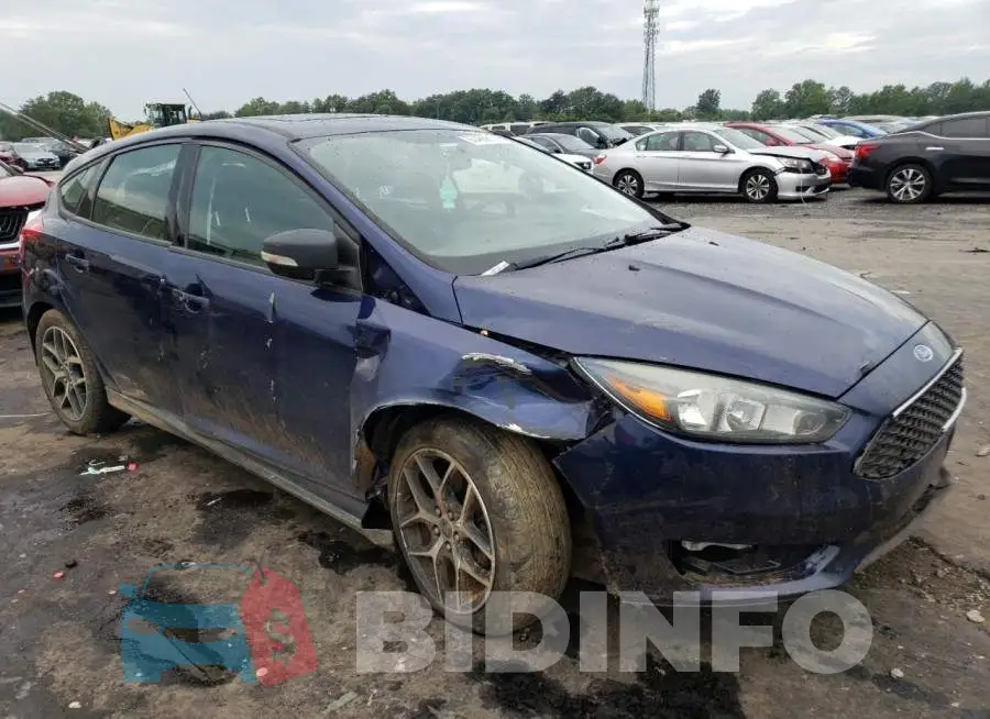 1FADP3M29HL302364 Photo# 4