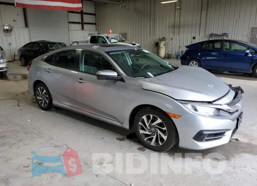 19XFC2F74GE211284 Photo# 4