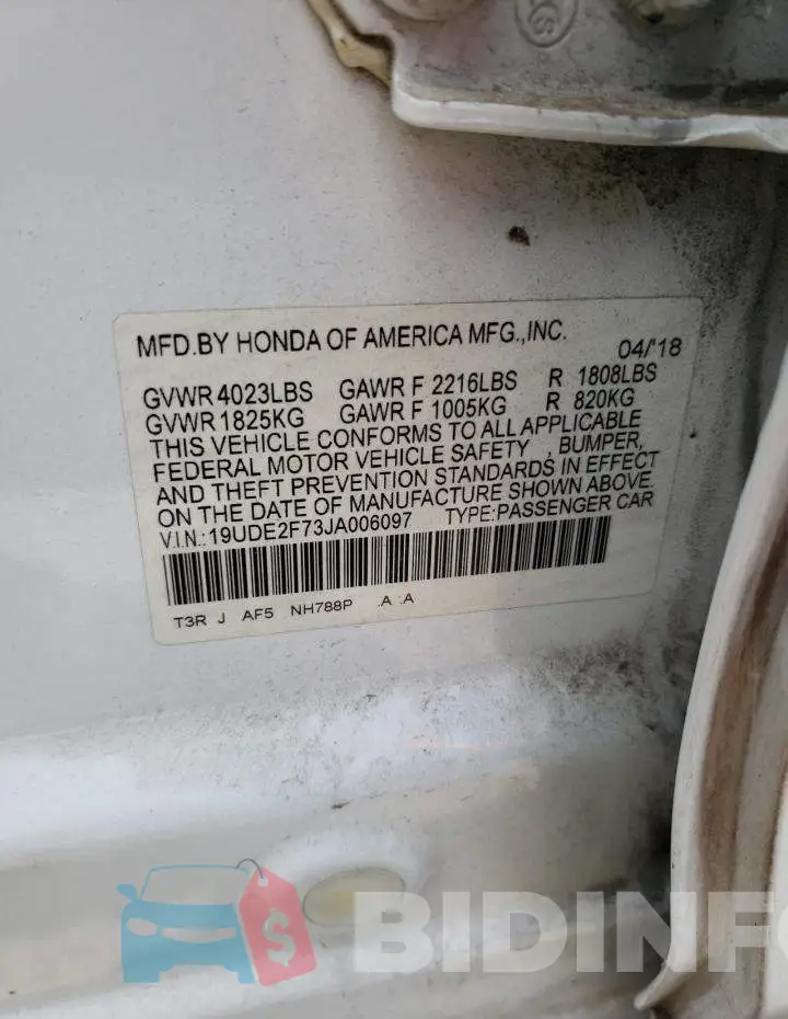 19UDE2F73JA006097 Photo# 12
