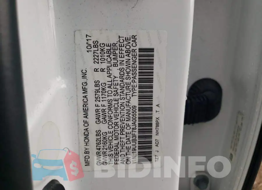 19UUB3F78JA005509 Photo# 13