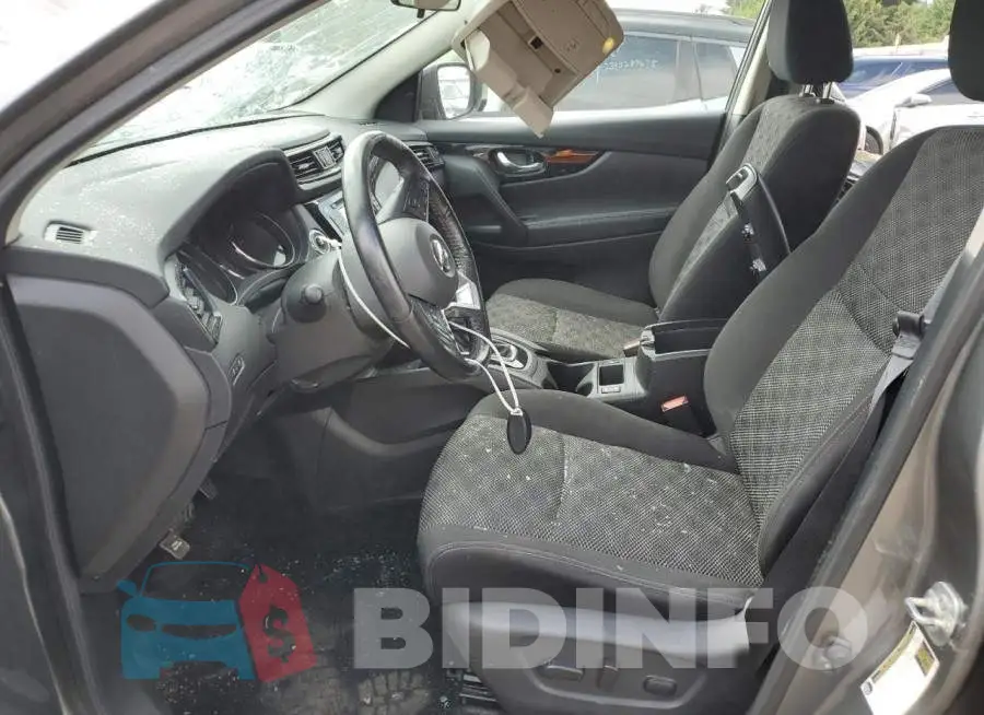 JN1BJ1CR2HW138057 Photo# 7