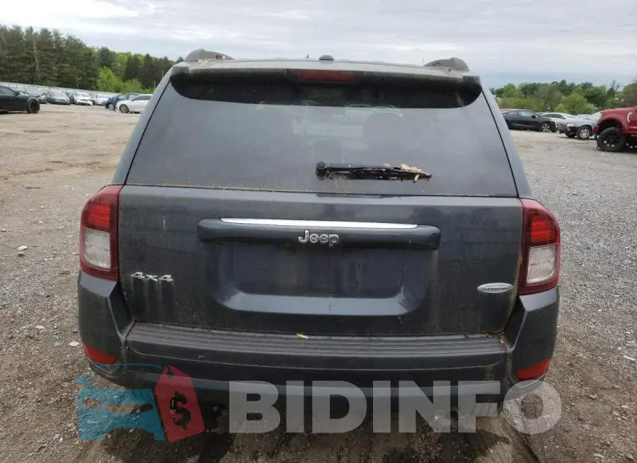 1C4NJDEB5GD541715 Photo# 6